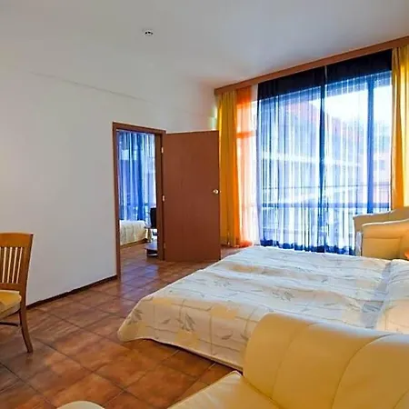 Hotel Regina 3*