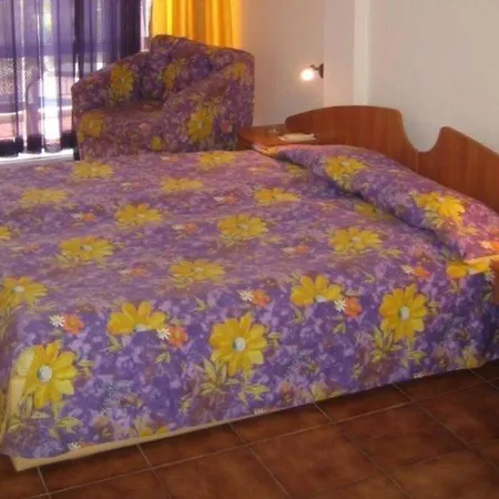 Regina 3* Sluneční pobřeží