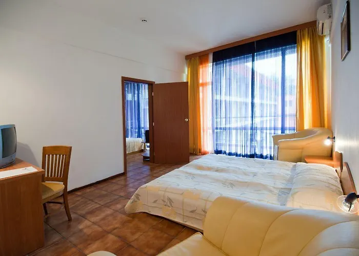 Regina Готель 3*